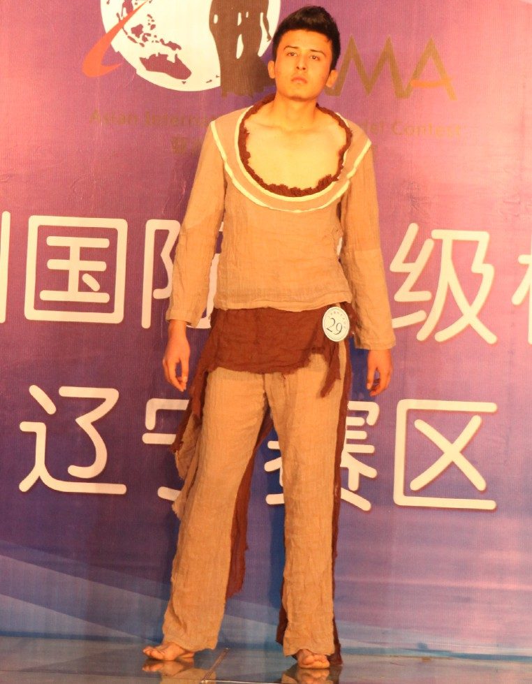 2012亚洲模特大赛辽宁赛区 选手走秀