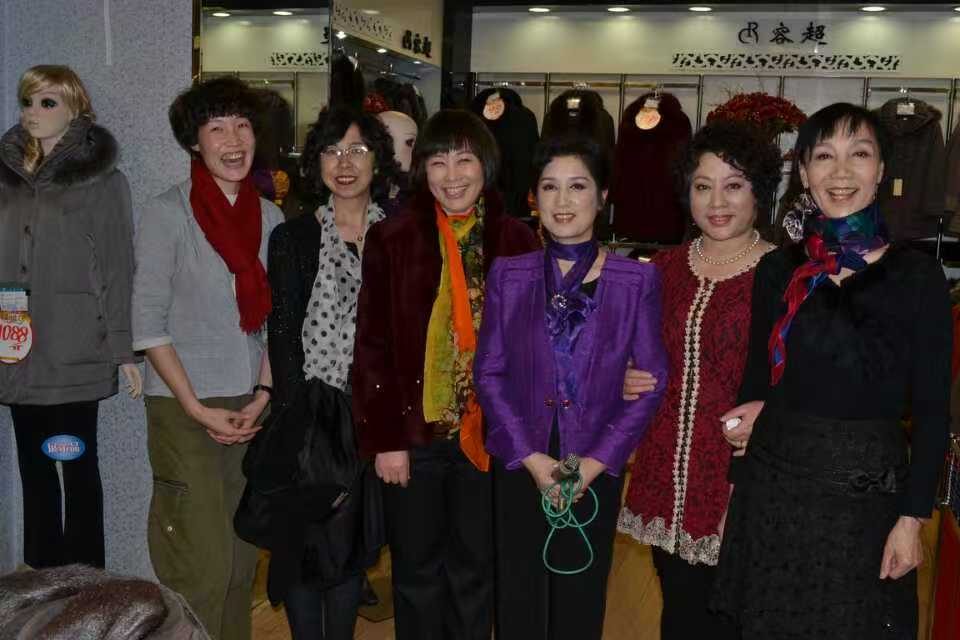 携手大连电视台精品栏目《霜叶集》 多名学员参与栏目录制