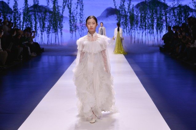 2021大连春季时装周三寸盛京童装发布与安奈儿魔铃儿童剧