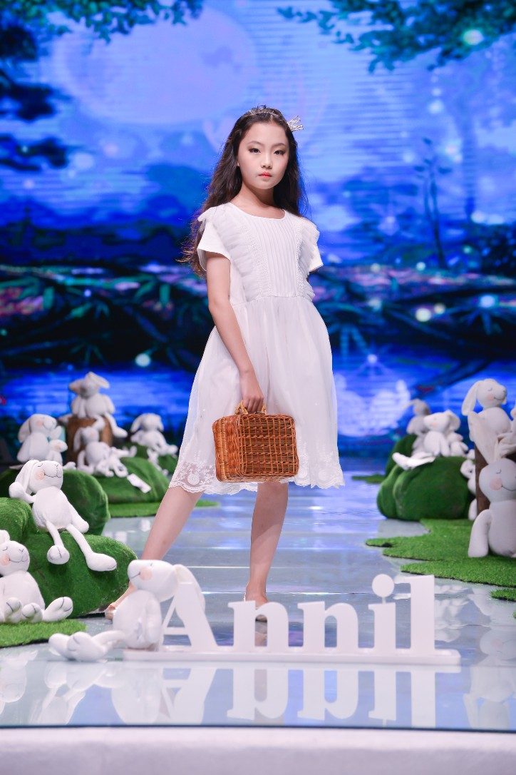 2021大连春季时装周三寸盛京童装发布与安奈儿魔铃儿童剧